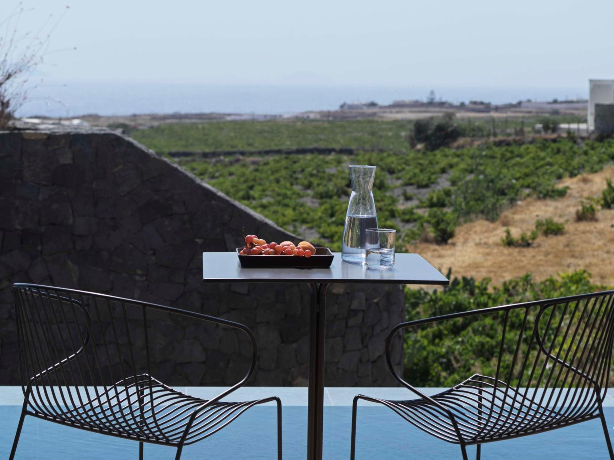 Magma Resort Santorini, In The Unbound Collection By Hyatt Vourvoulos ภายนอก รูปภาพ